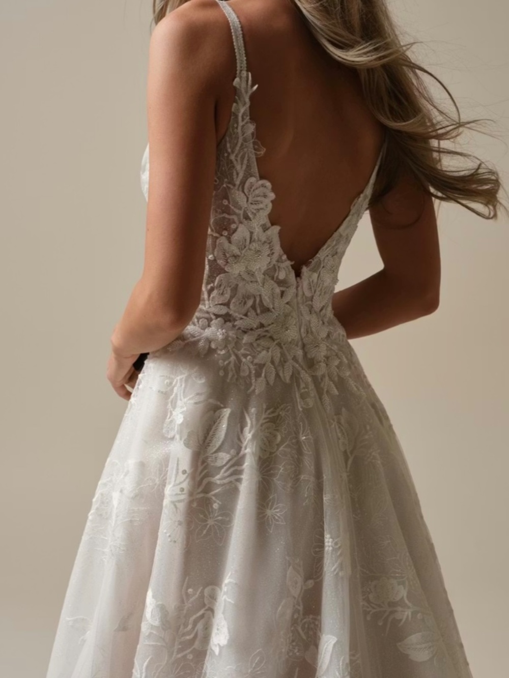 Maggie Sottero Jerrica Wedding Dress - Picture 4 of 5